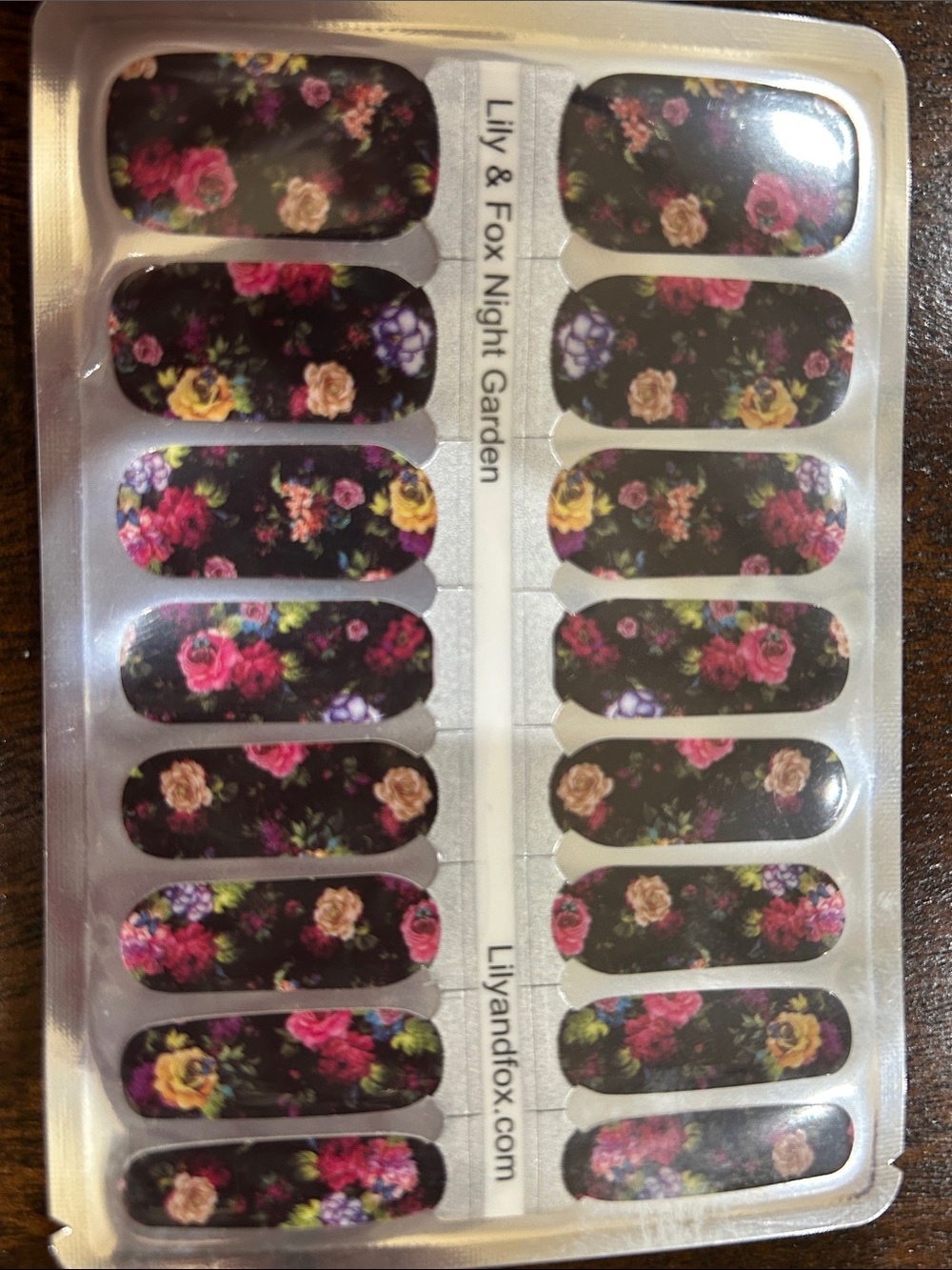 Lily and Fox and Nails Mailed Floral Press-On Nail wraps Set of Four packs-NEW
